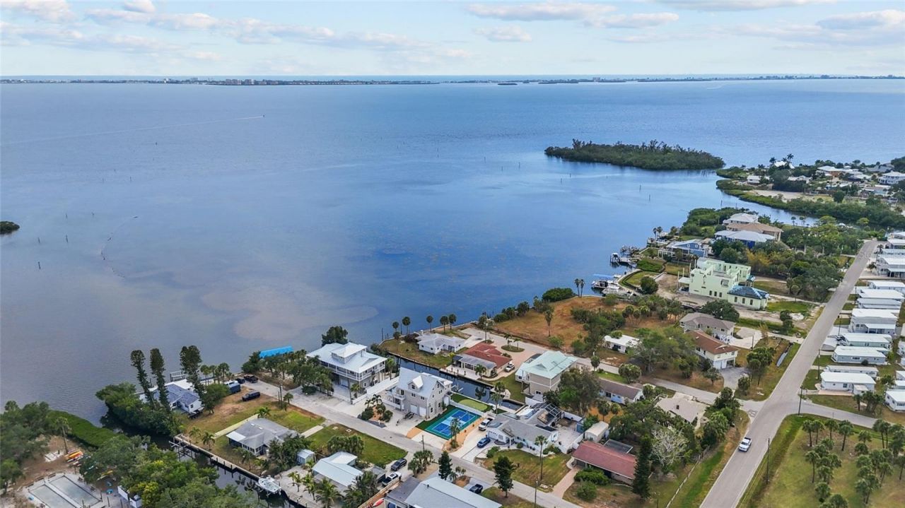 1710 Indiana Avenue , Bradenton, FL 34207 Photo