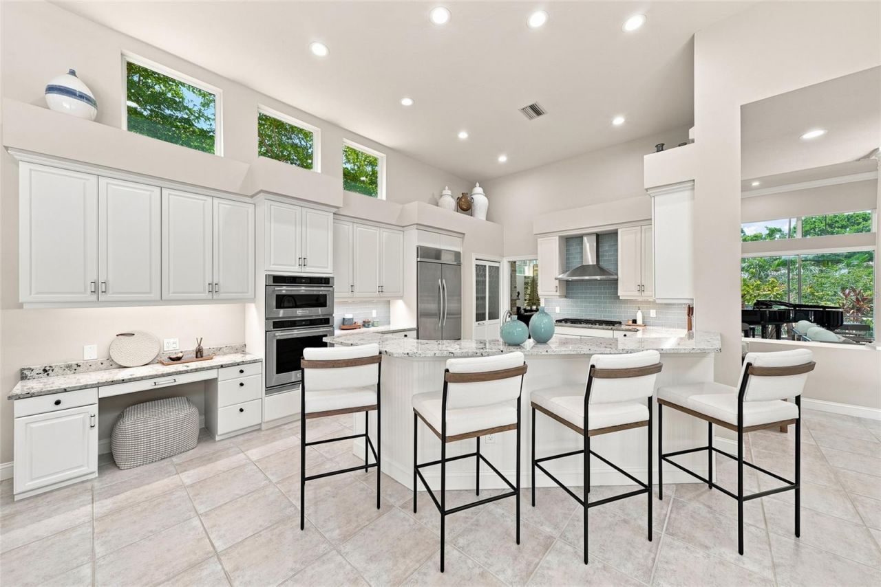 3526 Fair Oaks Lane, Longboat Key, FL 34228 Photo