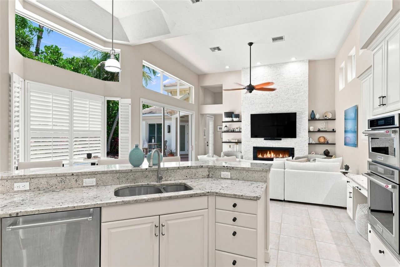 3526 Fair Oaks Lane, Longboat Key, FL 34228 Photo