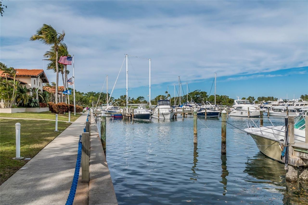 3526 Fair Oaks Lane, Longboat Key, FL 34228 Photo