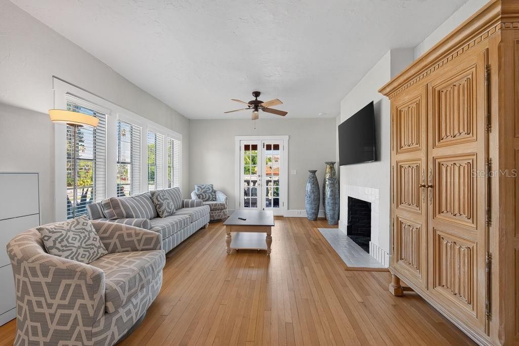 7810 Senrab Drive , Bradenton, FL 34209 Photo