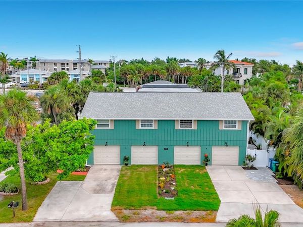 202 PEACOCK LANE, Unit A, HOLMES BEACH, FL 34217