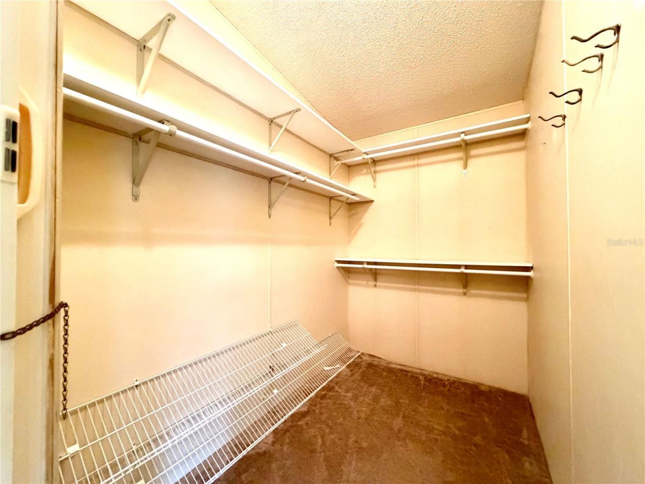 3014 Rainbow Road , Tavares, FL 32778 Photo