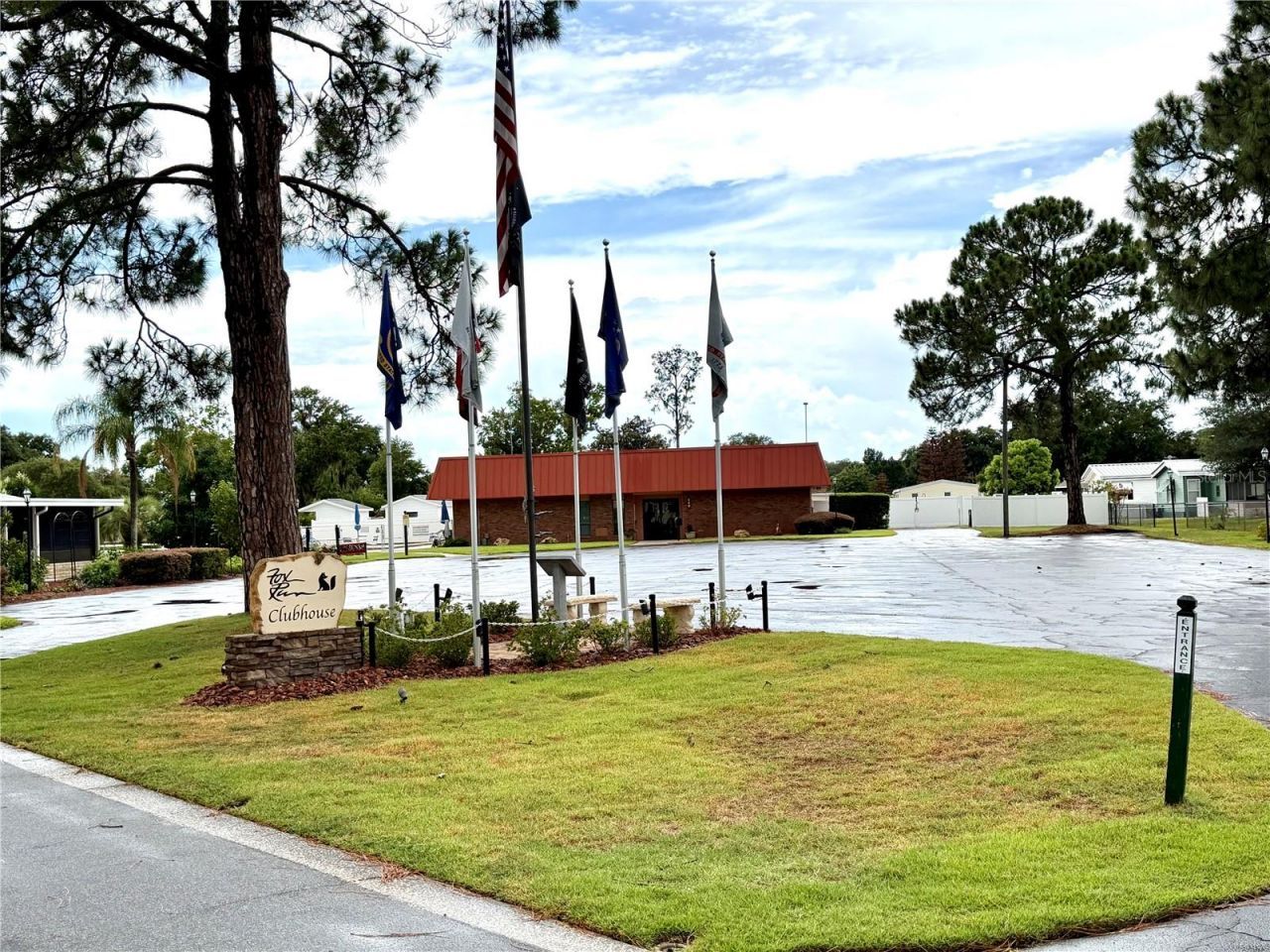 3014 Rainbow Road , Tavares, FL 32778 Photo