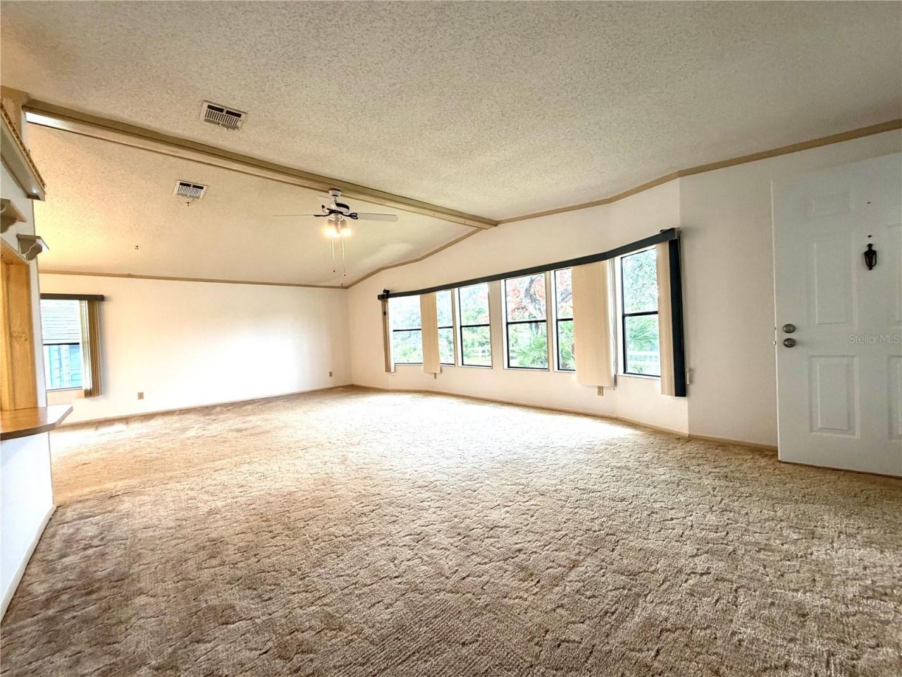 3014 Rainbow Road , Tavares, FL 32778 Photo
