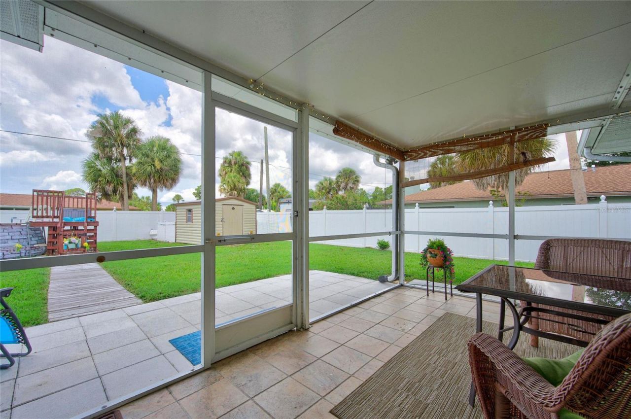 1253 Fleetwood Drive Nw, Port Charlotte, FL 33948 Photo