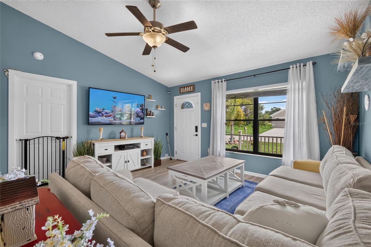 1253 Fleetwood Drive Nw, Port Charlotte, FL 33948 Photo