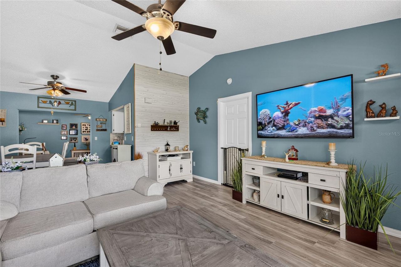 1253 Fleetwood Drive Nw, Port Charlotte, FL 33948 Photo