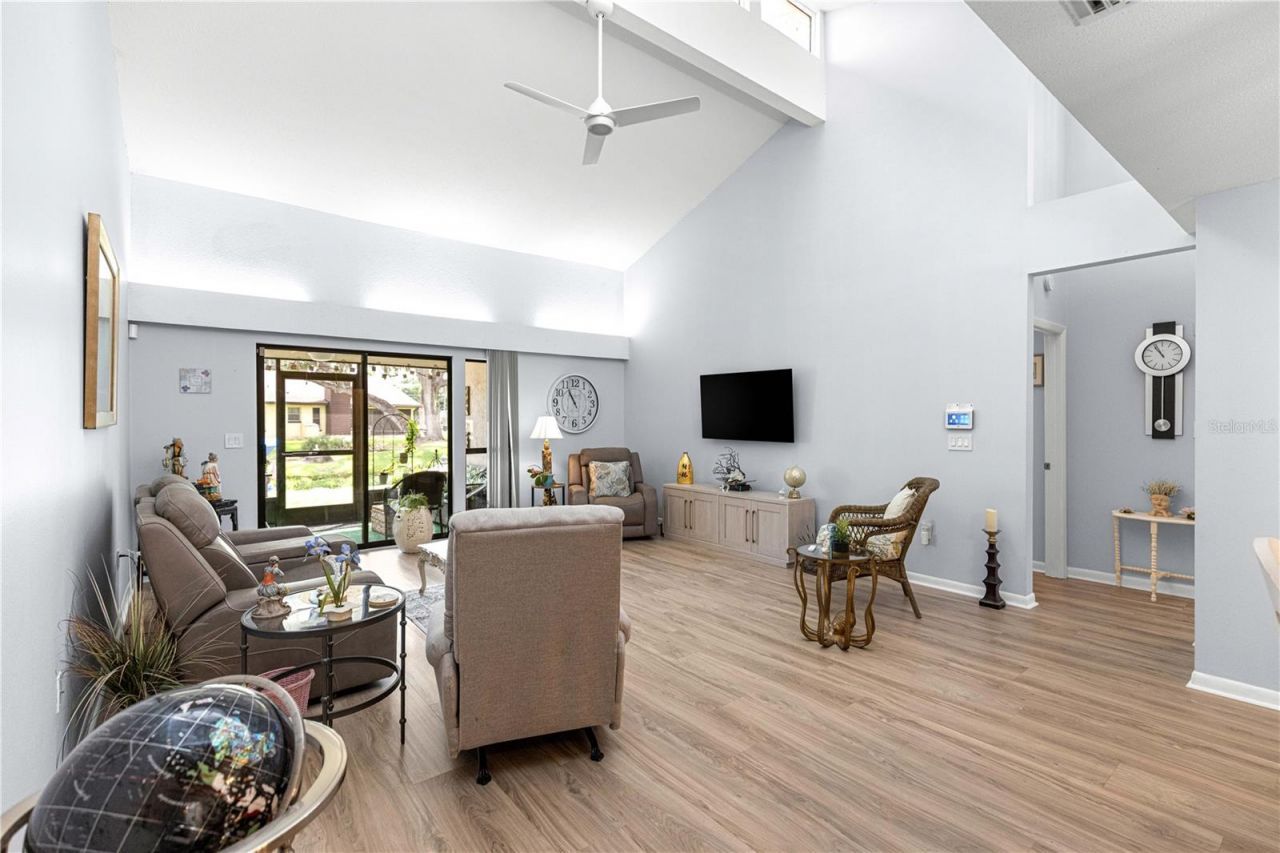 2226 Cypress Cove Drive, Unit 2226, Tavares, FL 32778 Photo