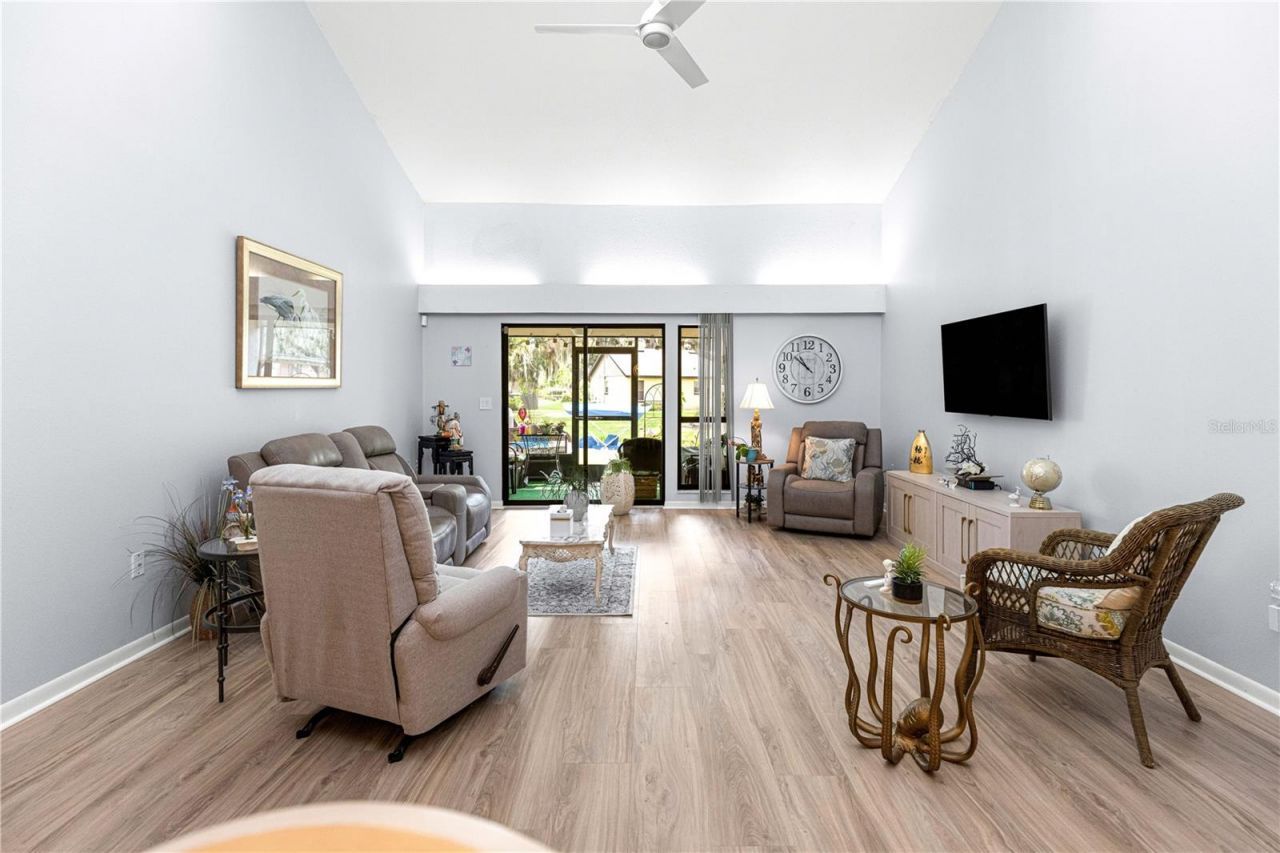 2226 Cypress Cove Drive, Unit 2226, Tavares, FL 32778 Photo