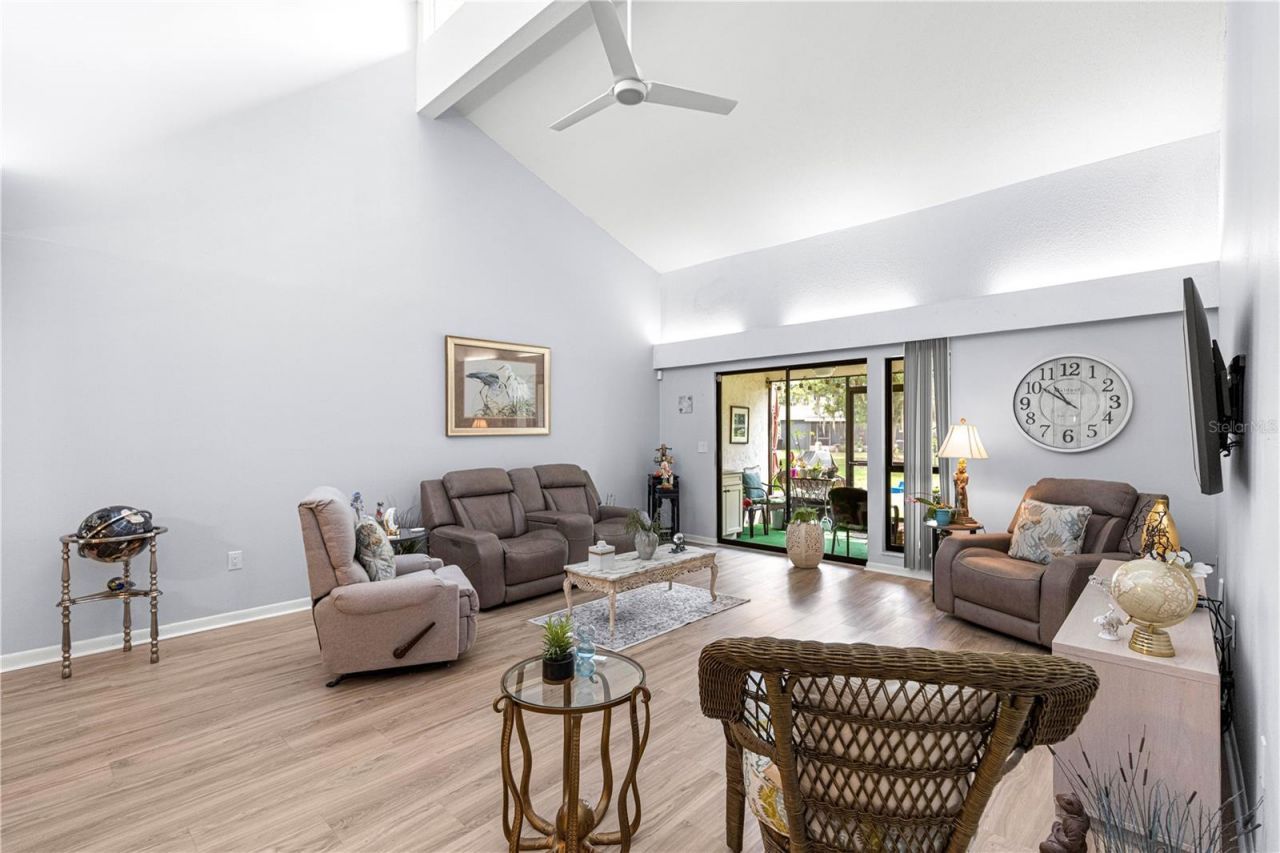 2226 Cypress Cove Drive, Unit 2226, Tavares, FL 32778 Photo