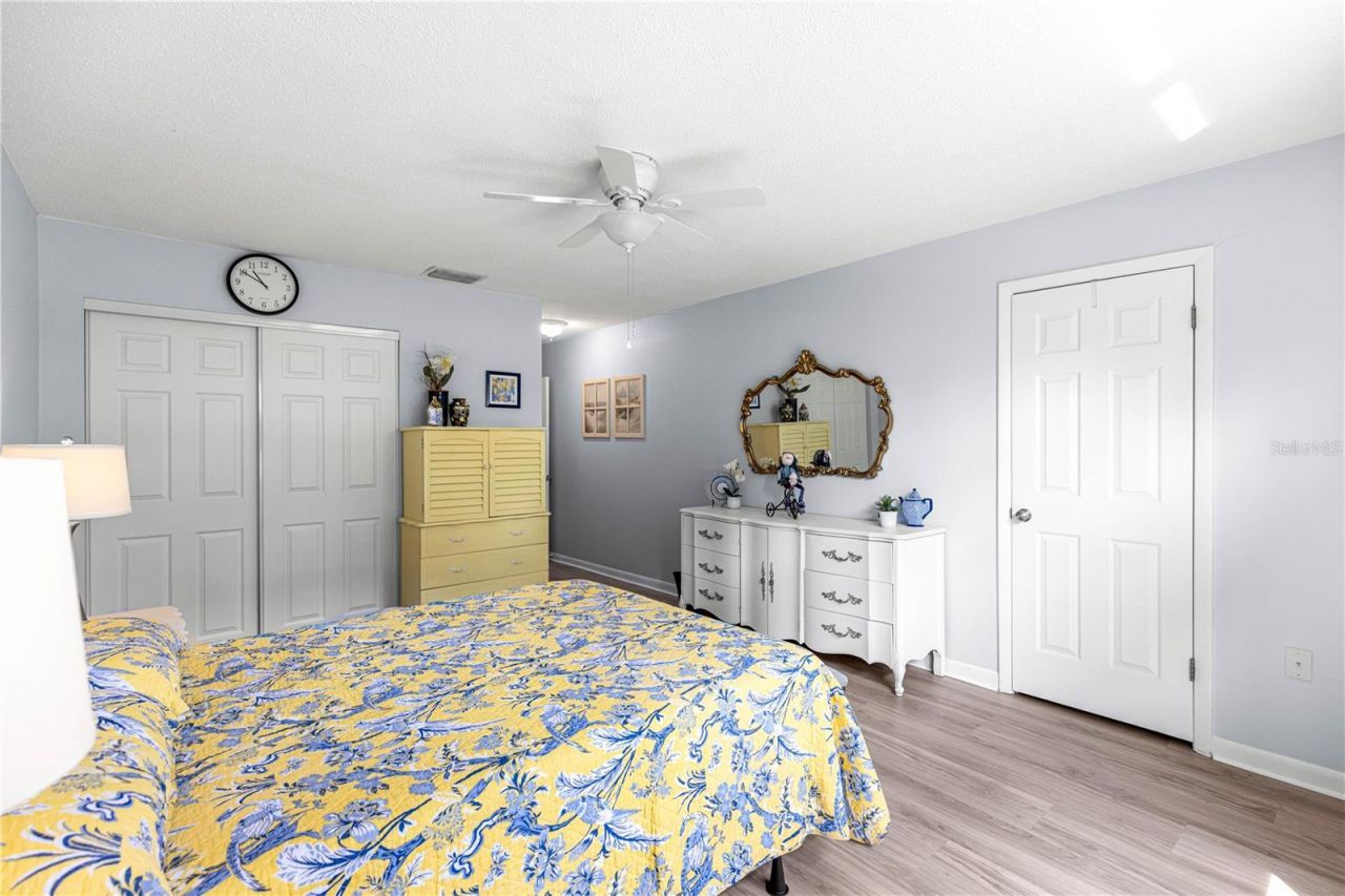 2226 Cypress Cove Drive, Unit 2226, Tavares, FL 32778 Photo