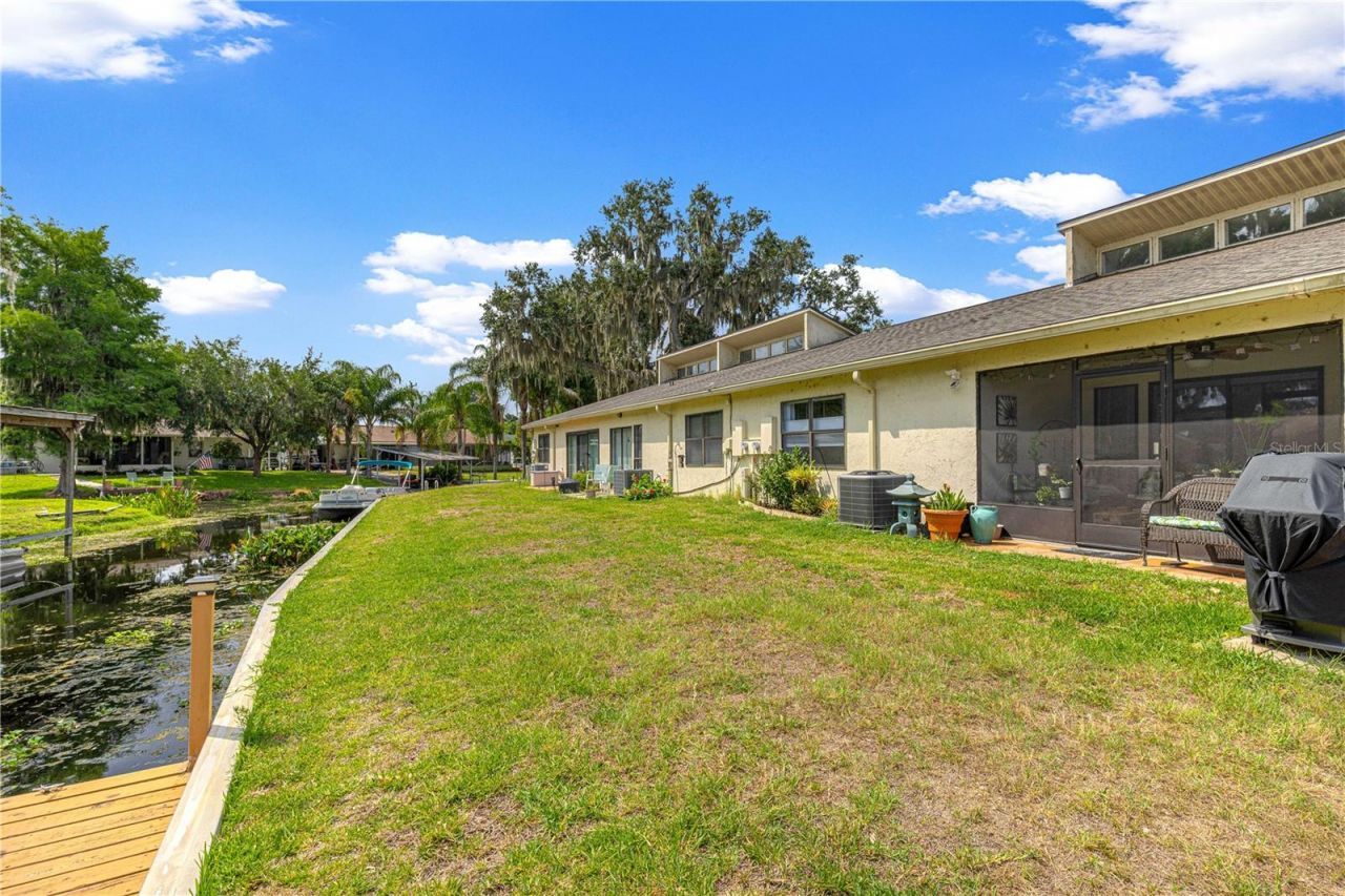 2226 Cypress Cove Drive, Unit 2226, Tavares, FL 32778 Photo