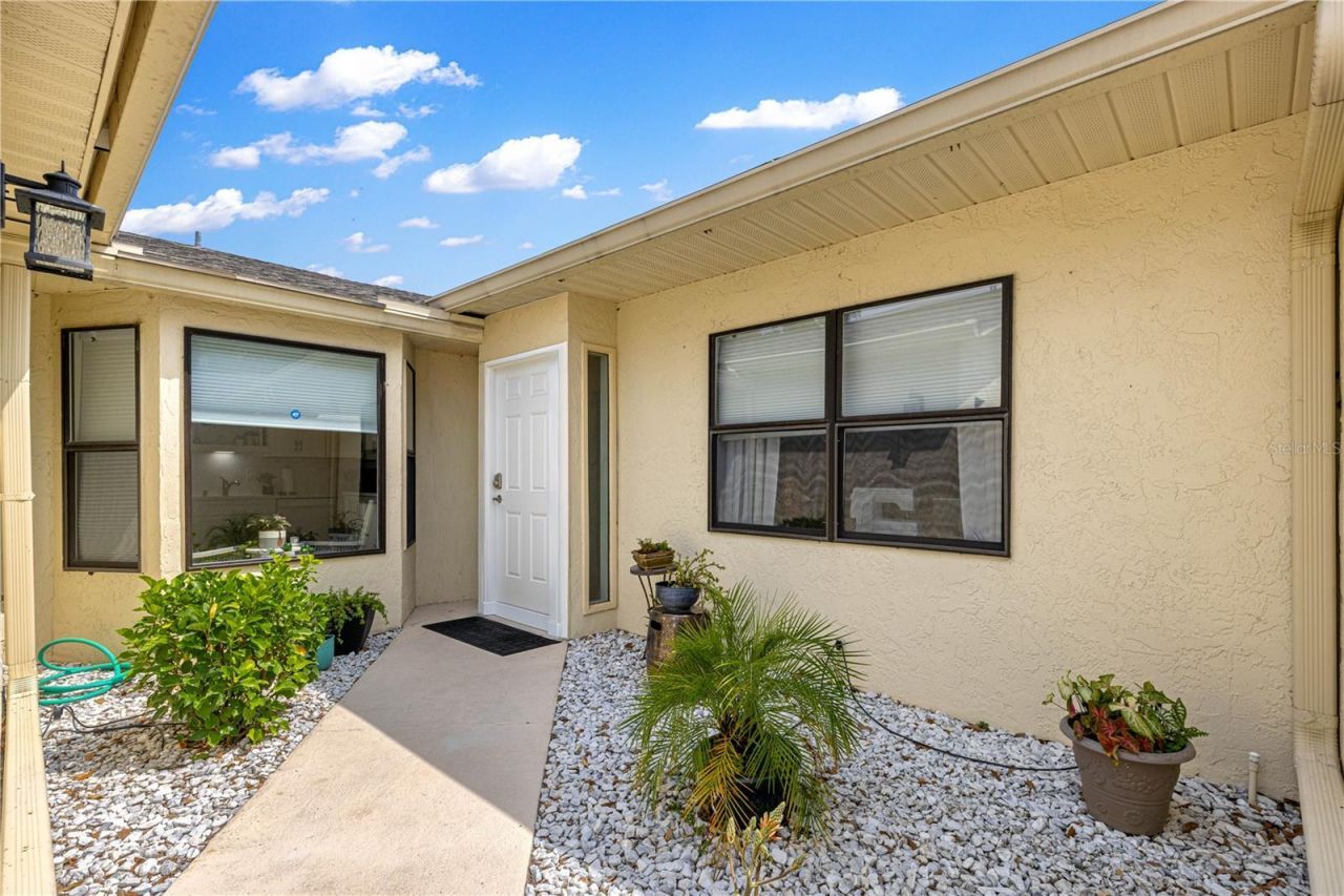 2226 Cypress Cove Drive, Unit 2226, Tavares, FL 32778 Photo