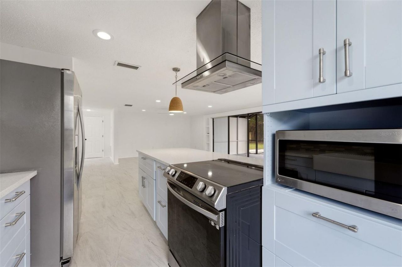 4731 Atlantic Avenue, Sarasota, FL 34233 Photo