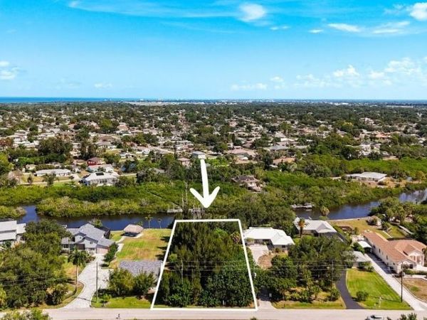 LEMON BAY DRIVE, VENICE, FL 34293