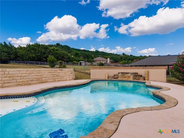 812 Taylor Creek Road, Copperas Cove, TX 76522
