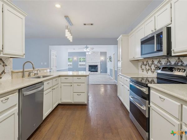812 Taylor Creek Road, Copperas Cove, TX 76522