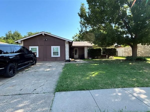 1117 High Point Road, Arlington, TX 76015