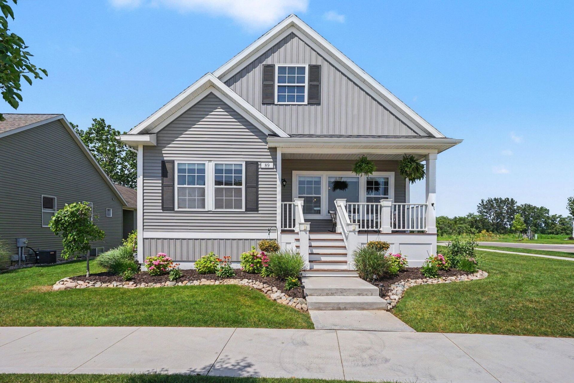 89 Brynwood Avenue, Holland, MI 49423 Main Photo