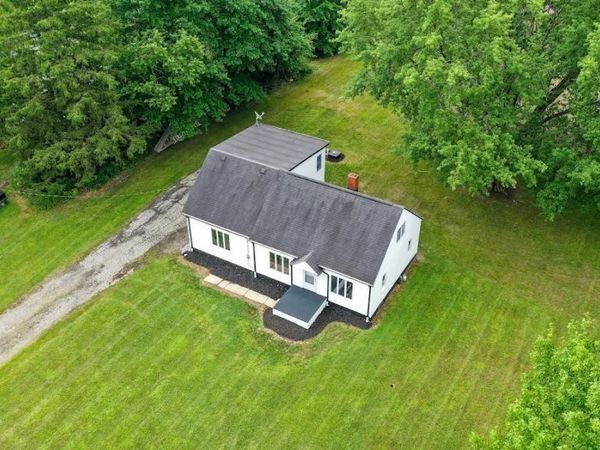 4229 State Route 305, Southington, OH 44470