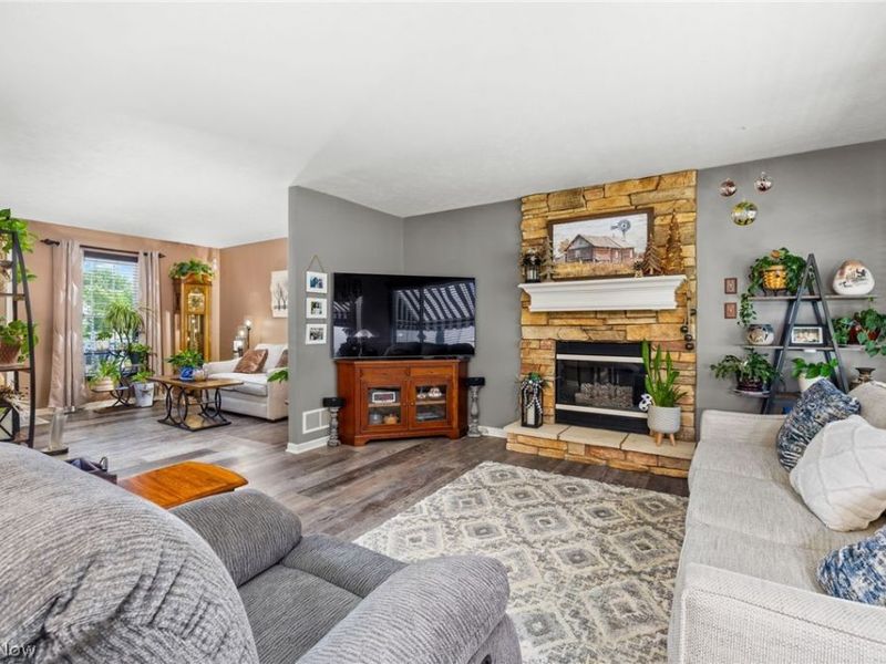 156 Halifax Lane , Medina, OH 44256 Photo 5