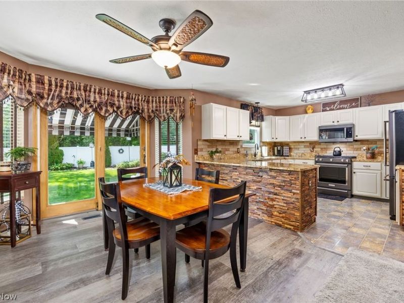 156 Halifax Lane , Medina, OH 44256 Photo 7