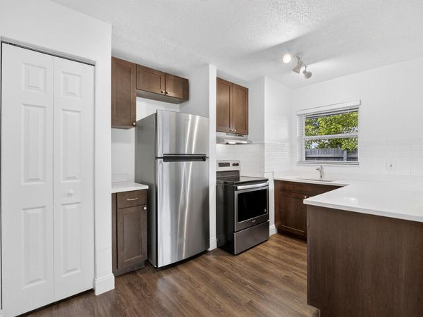 732 SE 15th Street, Unit Apt 1, Fort Lauderdale, FL 33316