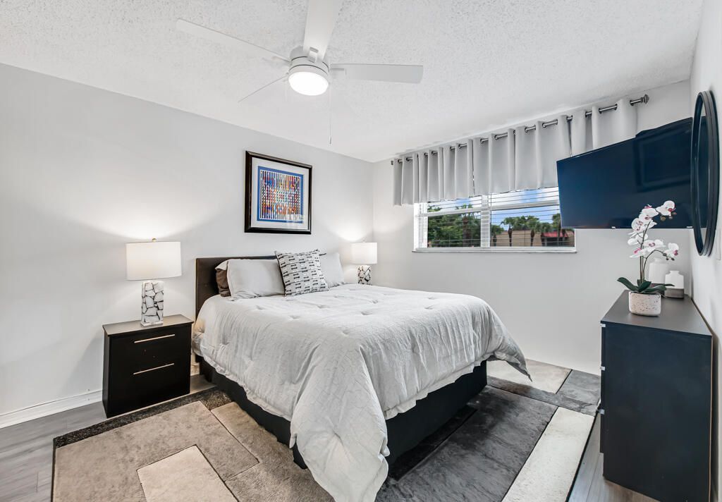 216 Lake Dora Drive, West Palm Beach, FL 33411 Photo