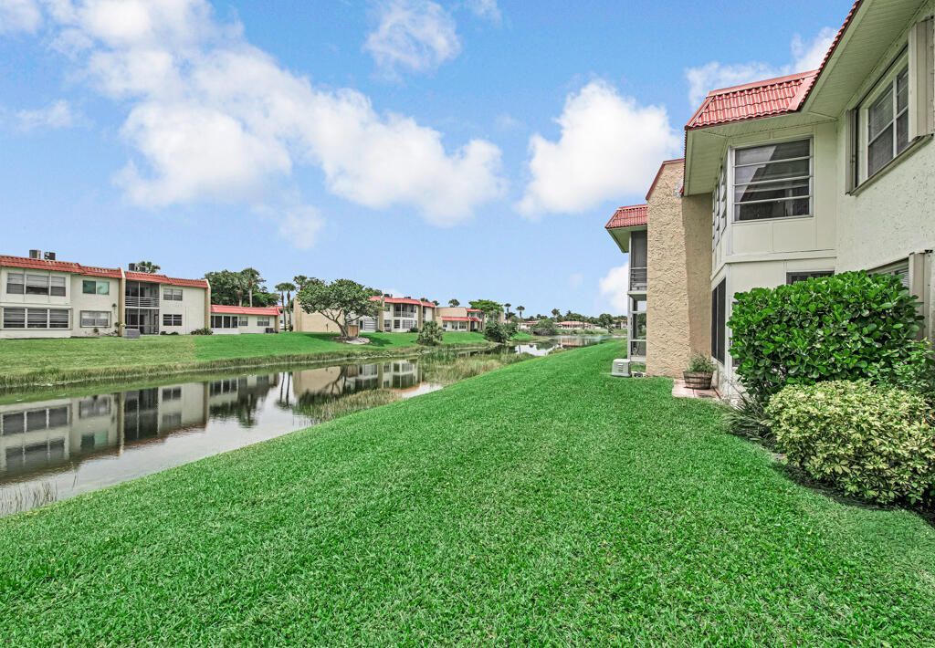 216 Lake Dora Drive, West Palm Beach, FL 33411 Photo