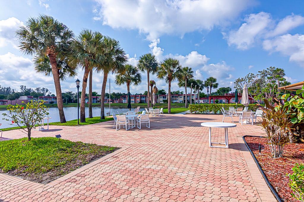 216 Lake Dora Drive, West Palm Beach, FL 33411 Photo