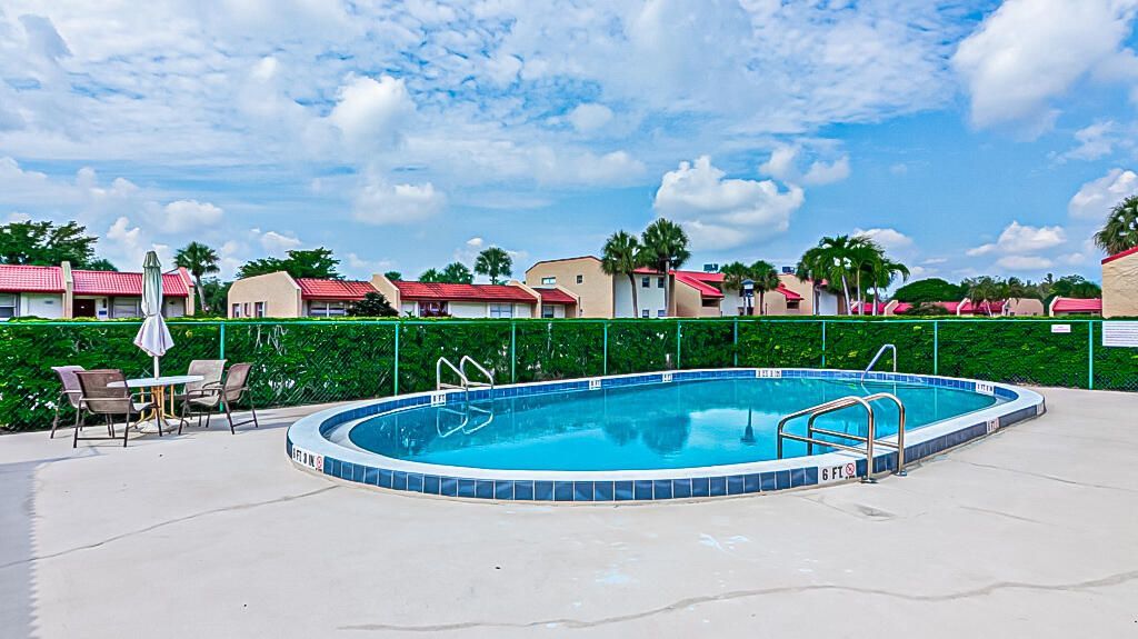 216 Lake Dora Drive, West Palm Beach, FL 33411 Photo