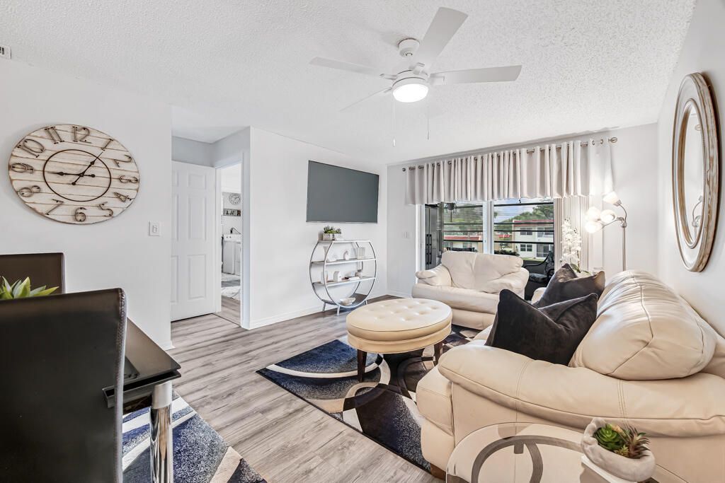 216 Lake Dora Drive, West Palm Beach, FL 33411 Photo
