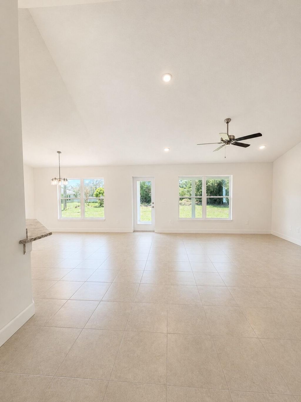 2801 E Louise Circle, Port Saint Lucie, FL 34953 Photo