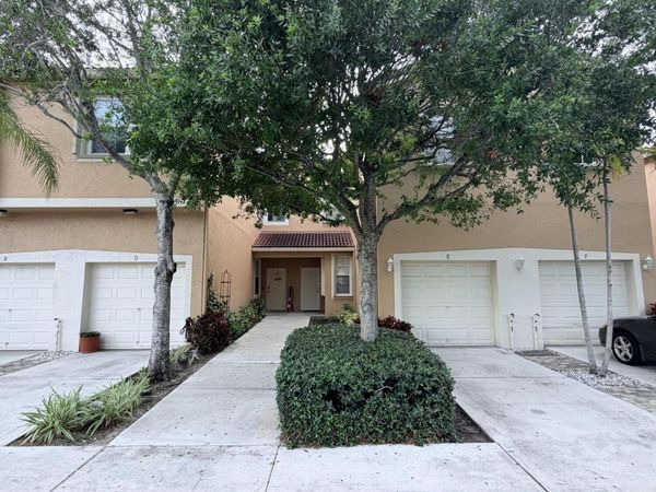 154 Village Boulevard, Unit E, Tequesta, FL 33469