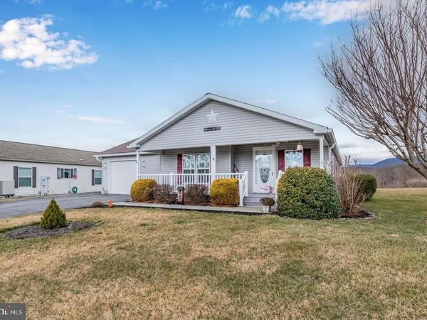 30 ADELE AVE, CARLISLE, PA 17015