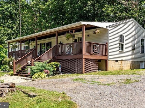 4695 E EAST SIDE HIGHWAY, GROTTOES, VA 24441