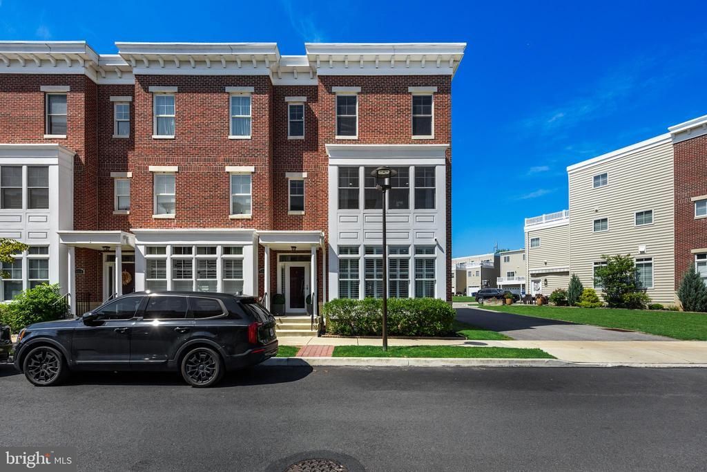2312 Napoli Way, Philadelphia, PA 19145 Main Photo