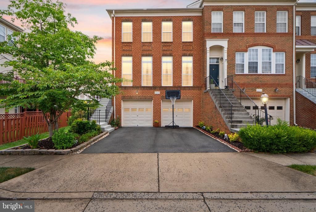 22016 Dilworth Square, Broadlands, VA 20148 Main Photo