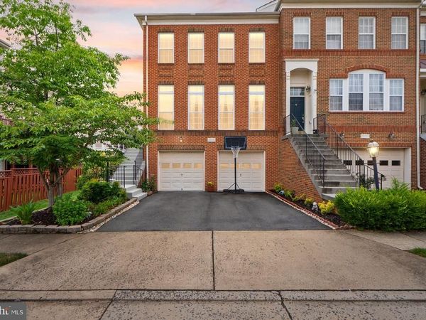 22016 DILWORTH SQUARE, BROADLANDS, VA 20148
