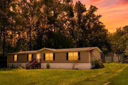 67 Freeman Lane photo 4