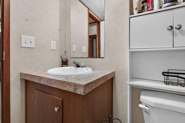 67 Freeman Lane Photo 22