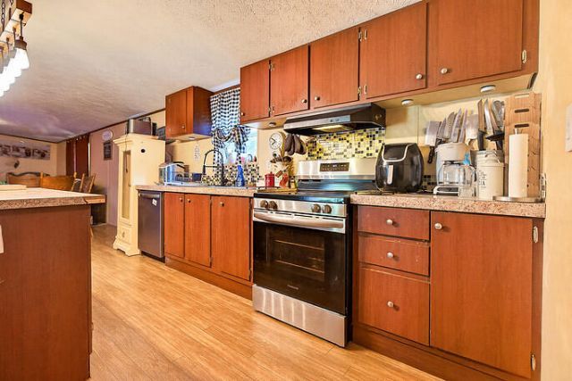 67 Freeman Lane Photo 8