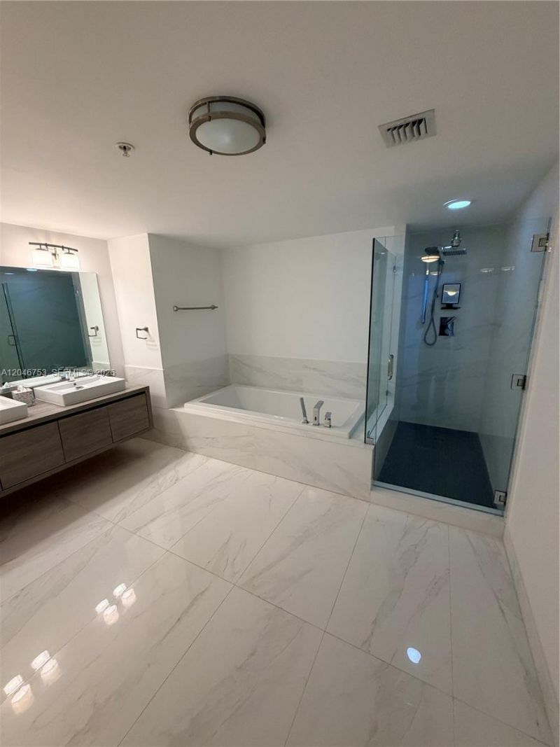 Please Call For Address, Unit 1105, Sunny Isles Beach, FL 33160 Photo