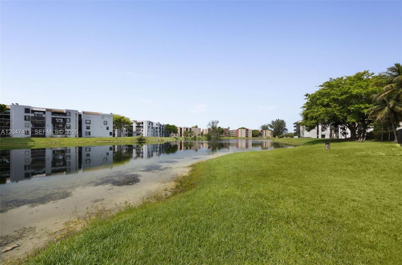 1300 SW 122nd Ave , Unit 411B-2, Miami, FL 33184 Photo