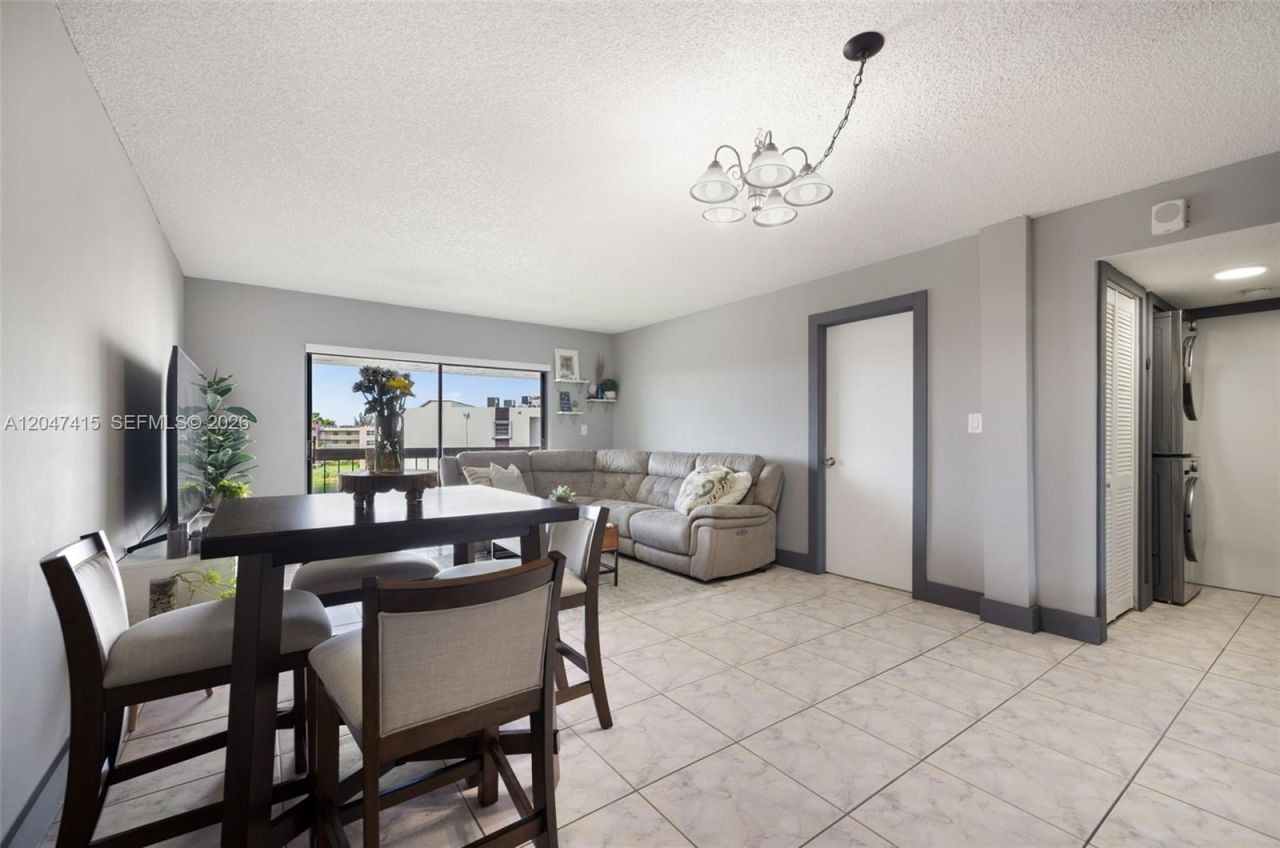 1300 SW 122nd Ave , Unit 411B-2, Miami, FL 33184 Photo