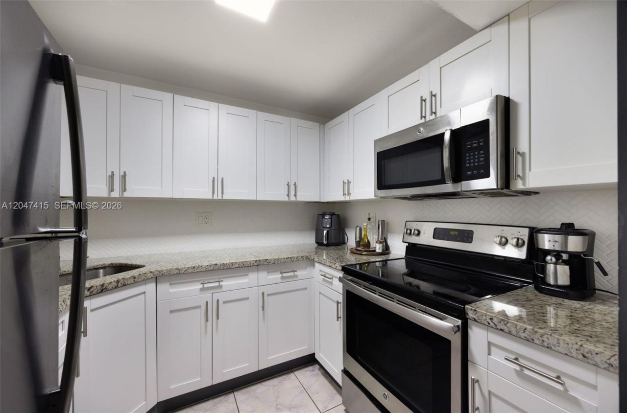 1300 SW 122nd Ave , Unit 411B-2, Miami, FL 33184 Photo
