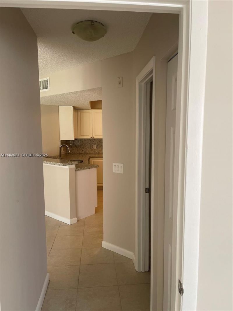 9033 Wiles Rd , Unit 206, Coral Springs, FL 33067 Photo