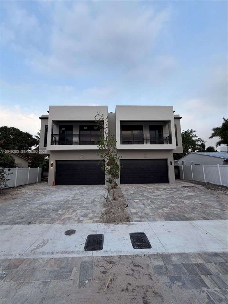 1232 NE 17th Ter, Fort Lauderdale, FL 33304 Photo