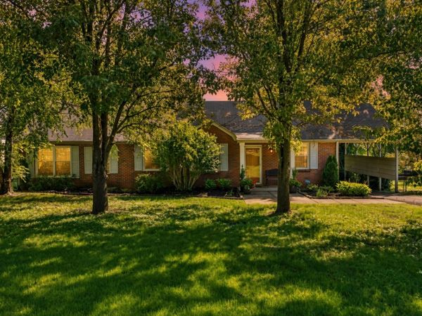 2219 Berrywood Rd, Nashville, TN 37216
